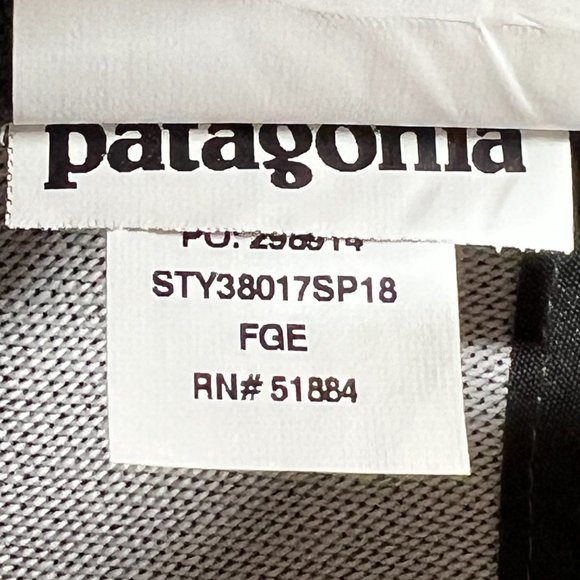 Patagonia P-6 Logo Trucker Hat Gray Adjustable Snapback Mesh Cap 38017 - Picture 8 of 8